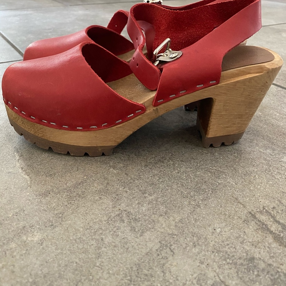 Free People Red Clogs Wood EUC 37 7